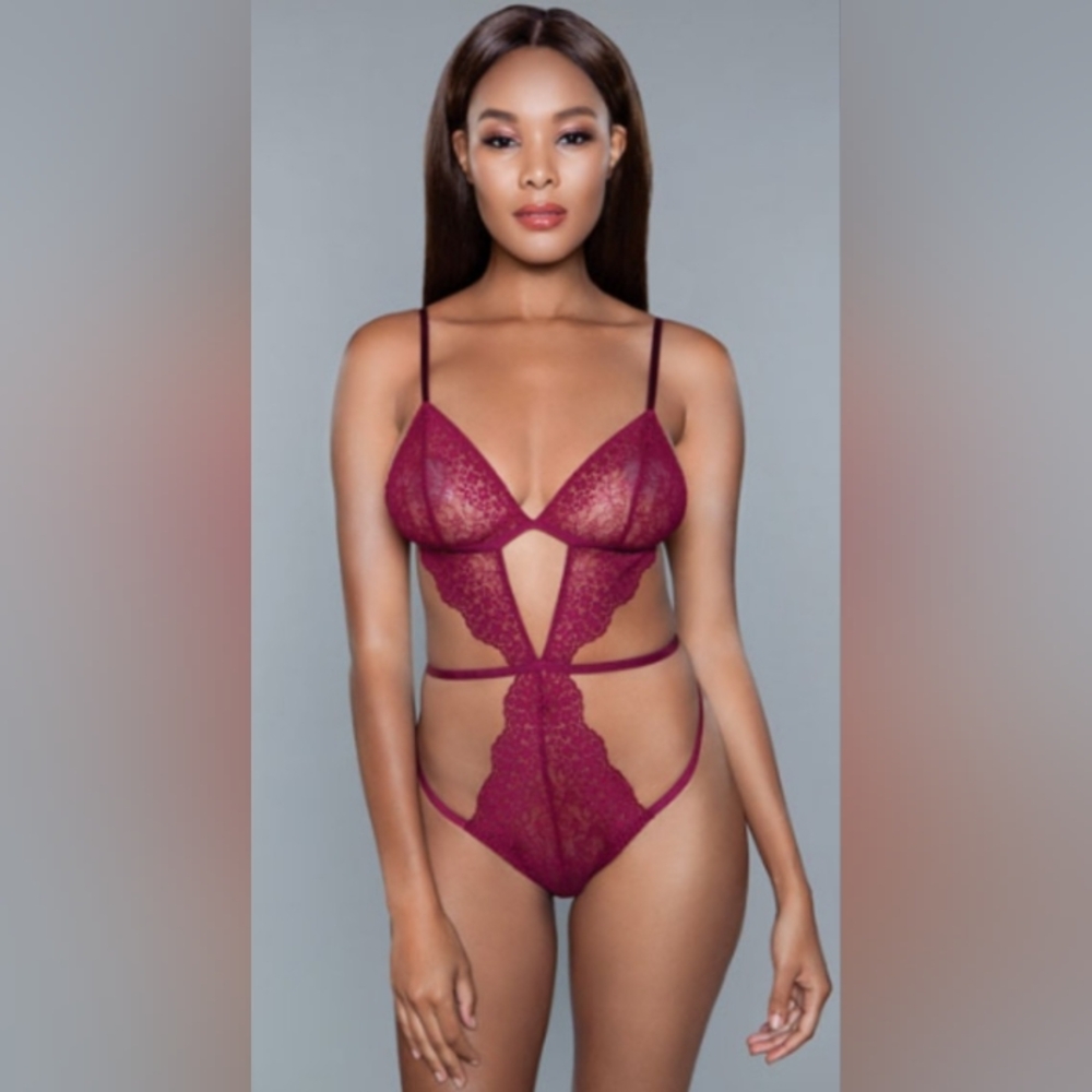 Elegant Lace Gstring Teddy in Burgundy